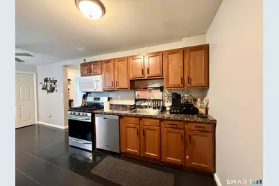 11 Silver Street, Meriden, CT 06450 - Photo 8