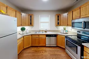 40 Cornerstone Ct, Southington, CT 06479 - Photo 4