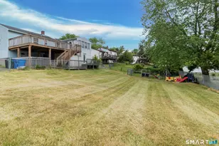 272 Anns Farm Rd, Hamden, CT 06518 - Photo 2