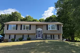 36 Laurel St, Enfield, CT 06082 - Photo 2