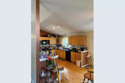 36 Laurel Street, Enfield, CT 06082 - Photo 6