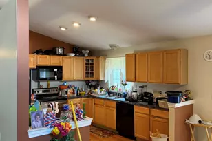 36 Laurel St, Enfield, CT 06082 - Photo 6