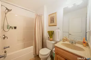 159 Bradford Walk, New Britain, CT 06053 - Photo 20