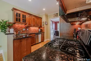 159 Bradford Walk, New Britain, CT 06053 - Photo 8