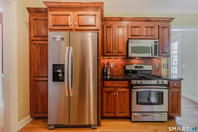 159 Bradford Walk #159, New Britain, CT 06053 - Photo 6