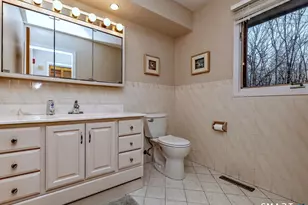 634 Aspen Ln, Orange, CT 06477 - Photo 12