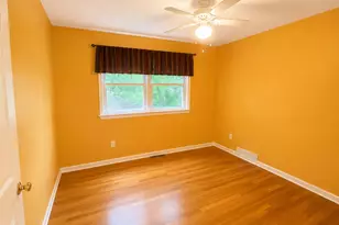 21 Larson Dr, North Haven, CT 06473 - Photo 16