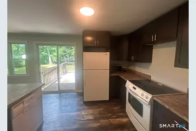 21 Larson Drive, North Haven, CT 06473 - Photo 10