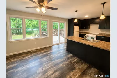 21 Larson Drive, North Haven, CT 06473 - Photo 8