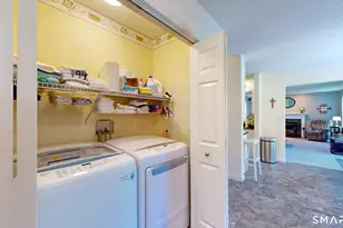 97 Pfister Dr, Newington, CT 06111 - Photo 20