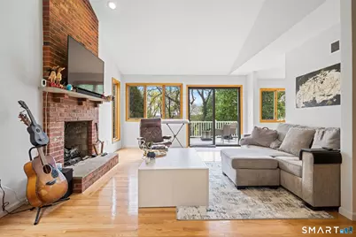 39 Brightwood Lane, West Hartford, CT 06110 - Photo 2