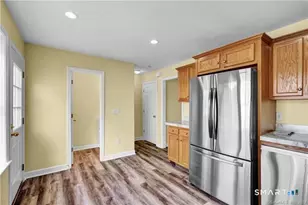 220 Alder St, Waterbury, CT 06708 - Photo 18