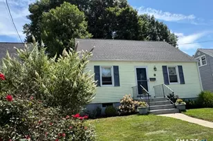 8 Edgemont Rd, Milford, CT 06460 - Photo 1