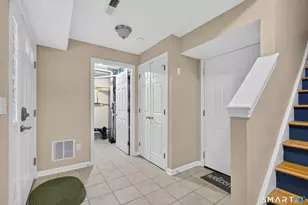 29 Town Hill Ave, Danbury, CT 06810 - Photo 10