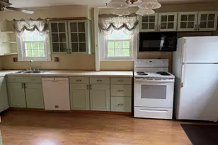 33 Randolph Ave, Thomaston, CT 06787 - Photo 12