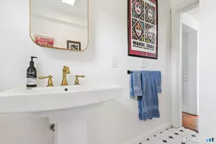 24 Warren Ave, Groton, CT 06355 - Photo 10