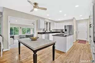 10 Sidney Way, Simsbury, CT 06070 - Photo 8