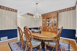 10 Sidney Way, Simsbury, CT 06070 - Photo 18
