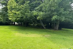 46 Sherman Ave, Trumbull, CT 06611 - Photo 6