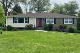 438 Clement Ln, Orange, CT 06477 - Photo 2
