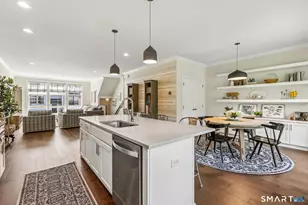 21 Brentwood Cir, Danbury, CT 06810 - Photo 10