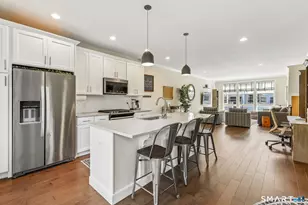 21 Brentwood Cir, Danbury, CT 06810 - Photo 8