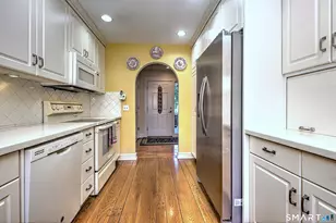 448 Hammerstone Ln, Stratford, CT 06614 - Photo 16