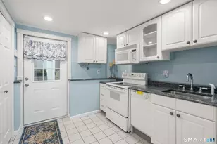48 Jefferson Cir, Clinton, CT 06413 - Photo 22