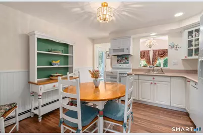 48 Jefferson Circle, Clinton, CT 06413 - Photo 16