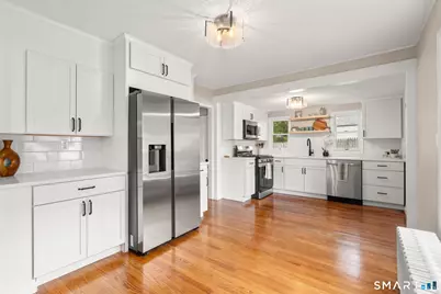 113 Branford Street, Manchester, CT 06040 - Photo 2