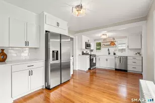 113 Branford St, Manchester, CT 06040 - Photo 2