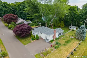 32 Summer St, Guilford, CT 06437 - Photo 2