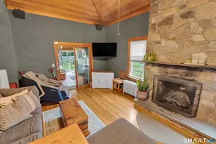 32 Summer St, Guilford, CT 06437 - Photo 6