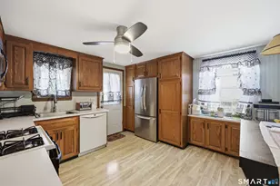 80 Lenox St, Manchester, CT 06040 - Photo 10