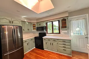 23 Robin Rd, West Haven, CT 06516 - Photo 8