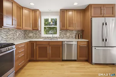 127 Haynes Road, West Hartford, CT 06117 - Photo 8