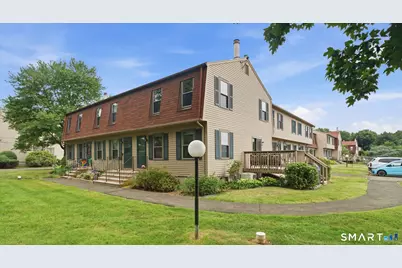 49 Bay Path Way #49, Branford, CT 06405 - Photo 2