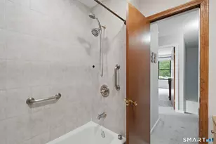 49 Bay Path Way, Branford, CT 06405 - Photo 22