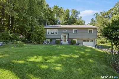 21 Upson Drive, Oxford, CT 06478 - Photo 2