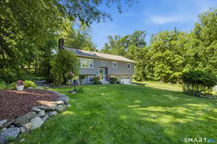21 Upson Dr, Oxford, CT 06478 - Photo 4
