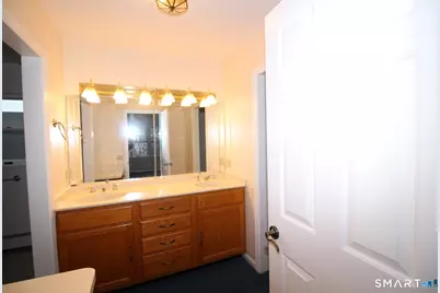 251 Seaside Avenue, Stamford, CT 06902 - Photo 12