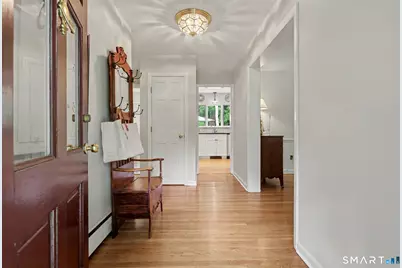 17 Pumpkin Lane, Norwalk, CT 06851 - Photo 2