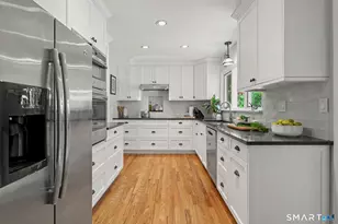 17 Pumpkin Ln, Norwalk, CT 06851 - Photo 8