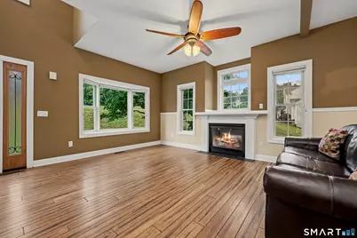 29 Evergreen Terrace, Seymour, CT 06483 - Photo 4