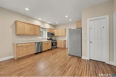 29 Evergreen Terrace, Seymour, CT 06483 - Photo 8