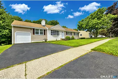 195 Emerald Place, Stratford, CT 06614 - Photo 2