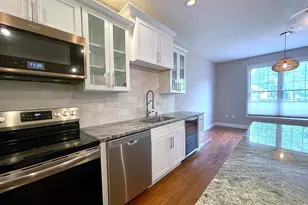 14 Harwich Ln, West Hartford, CT 06117 - Photo 8