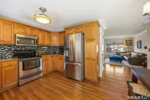 119 Taft Point, Waterbury, CT 06708 - Photo 10