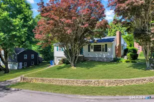 51 Lathrop Ave, Stonington, CT 06379 - Photo 2