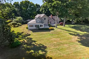 108 Maple Ave, Old Saybrook, CT 06475 - Photo 6